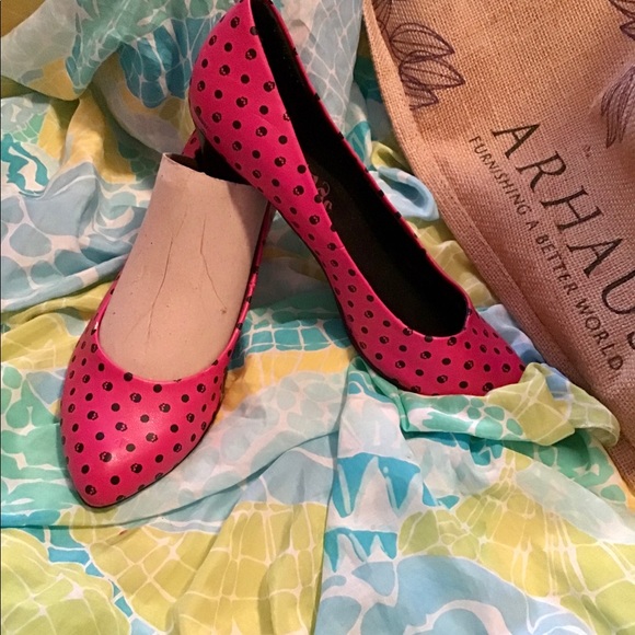 Hot Topic Shoes - 👩‍🎤🌹PUNKROSE🌹 dots and skulls adorable! 🌹